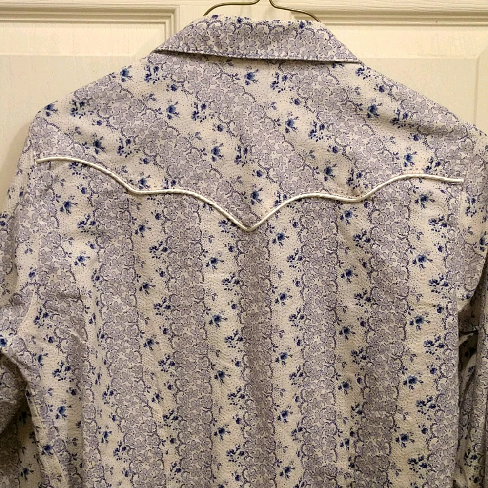 Blouse - Picture 3 of 3